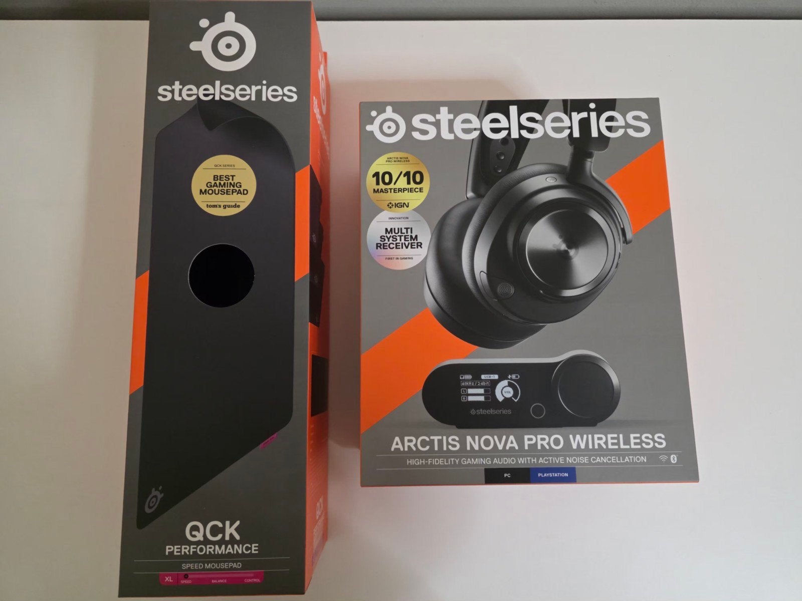SteelSeries Arctis Nova Pro Wireless + SteelSeries Mouspad, Ophalen, Zo goed als nieuw