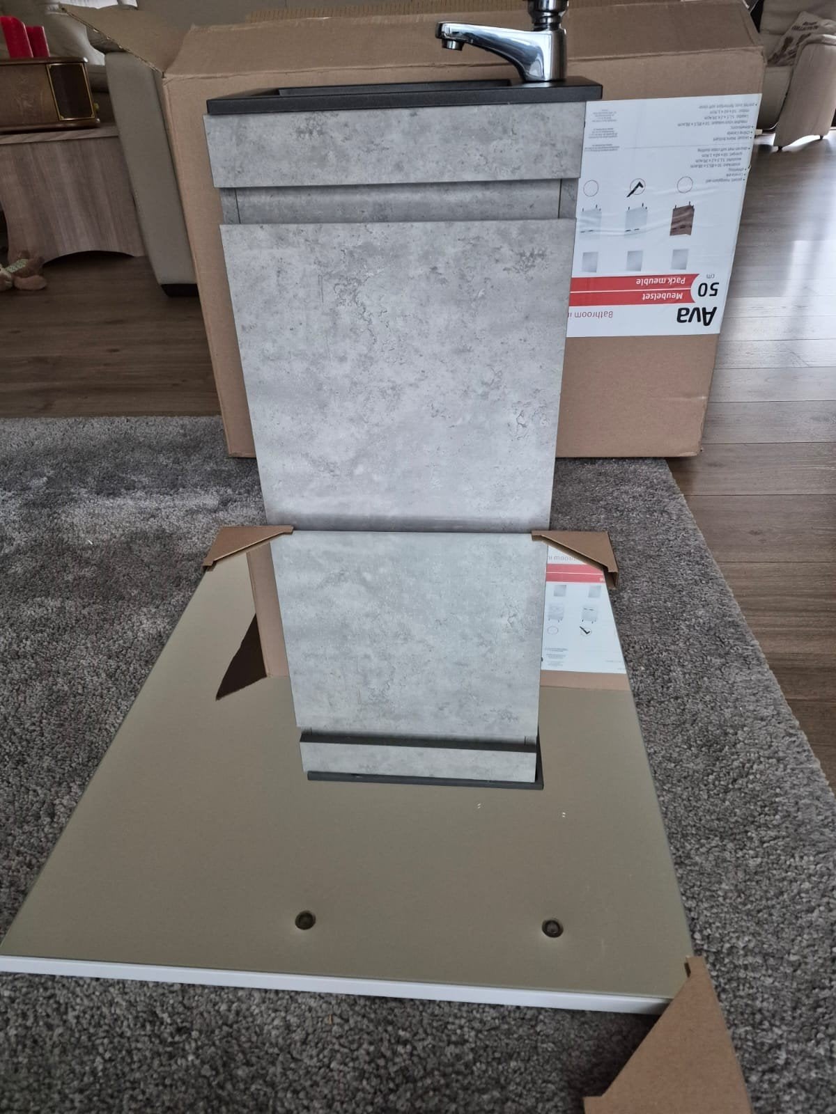 nieuw toiletmeubel betonlook met lavabo en kraan e, Enlèvement