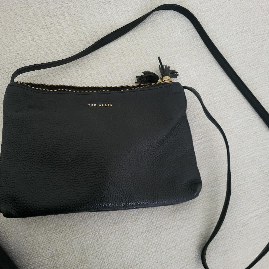 Handtas, Handtassen en Accessoires, Tassen | Damestassen, Ophalen of Verzenden, Gebruikt, Zwart, Handtas