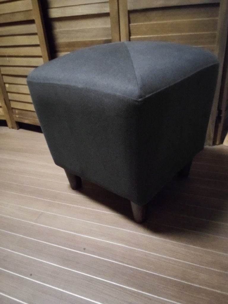 Mobitec poef / hocker zwart, Maison & Meubles, Enlèvement, Comme neuf, Tissus