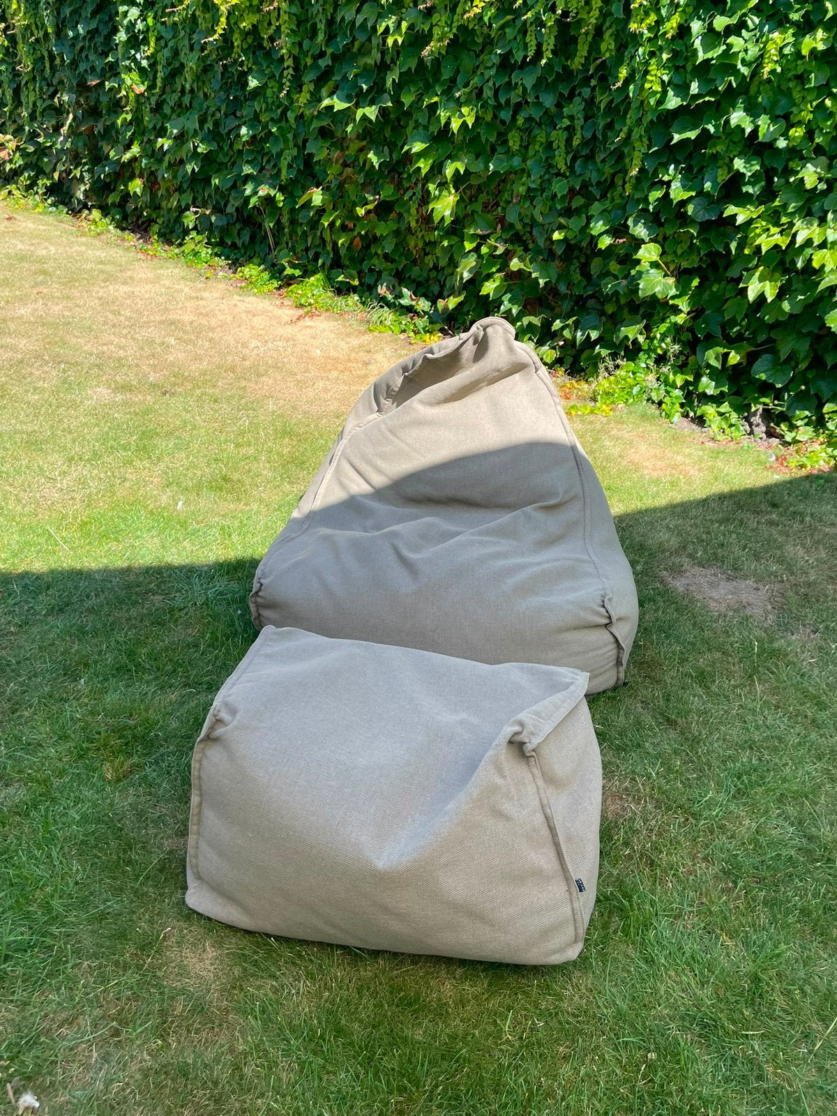 T&T Design zitzak met poef Outdoor 2x, Huis en Inrichting, Ophalen, Zo goed als nieuw, Beige, Zitzak