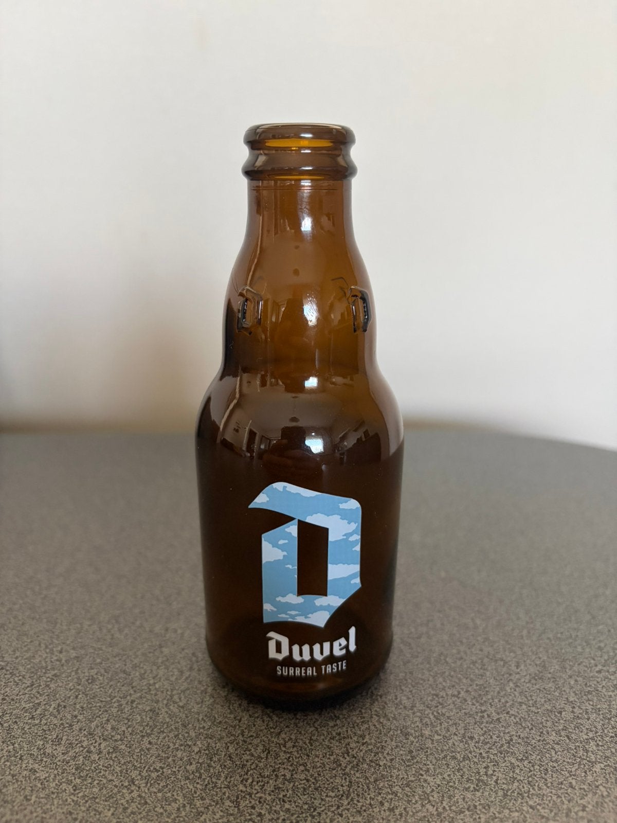 Duvel flesje Gek van Surrealisme museum 18cl, Verzamelen, Ophalen of Verzenden, Zo goed als nieuw, Duvel