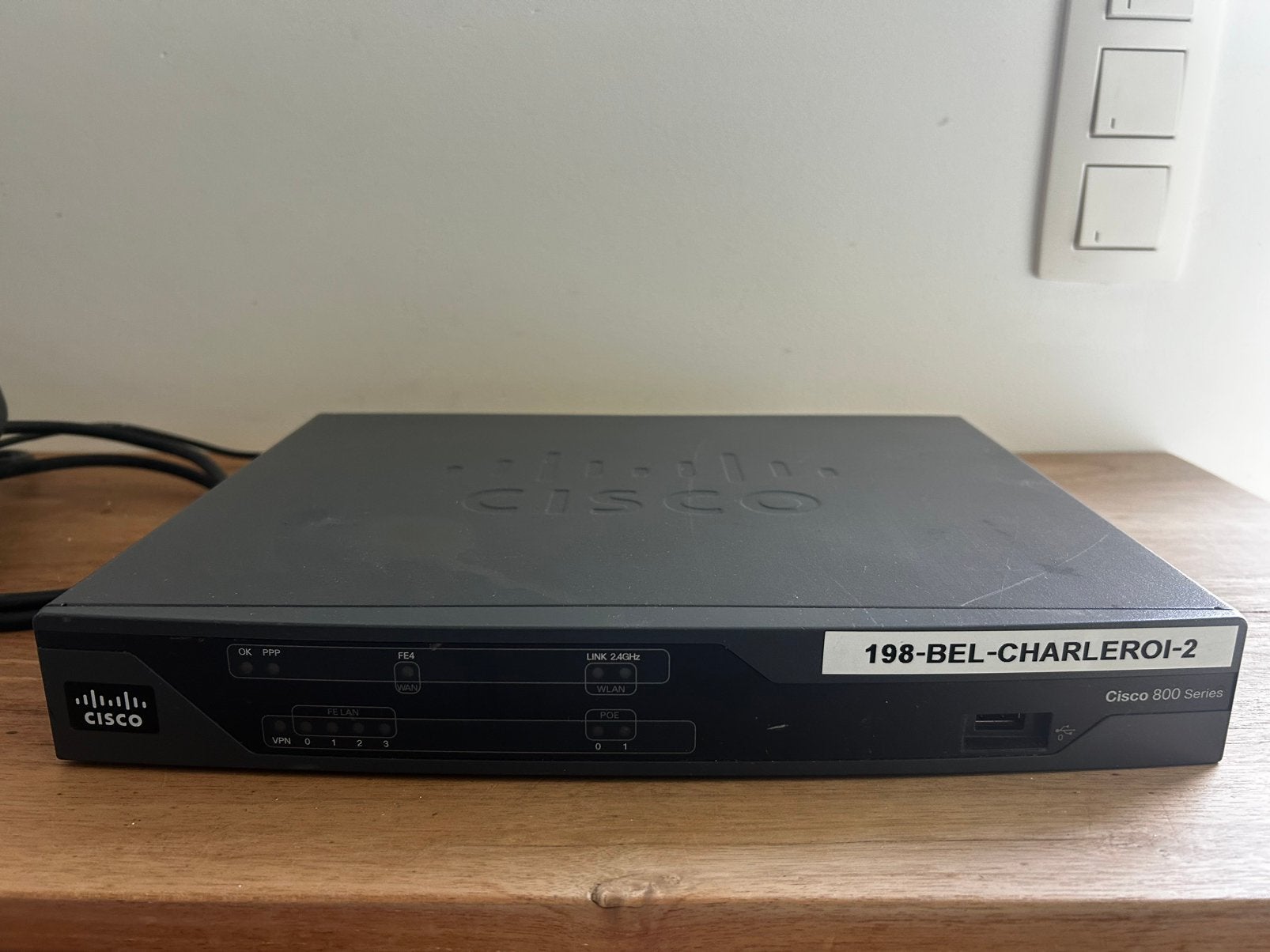 Routeur Cisco 881 Cisco 800 series, Enlèvement ou Envoi, Comme neuf, Routeur