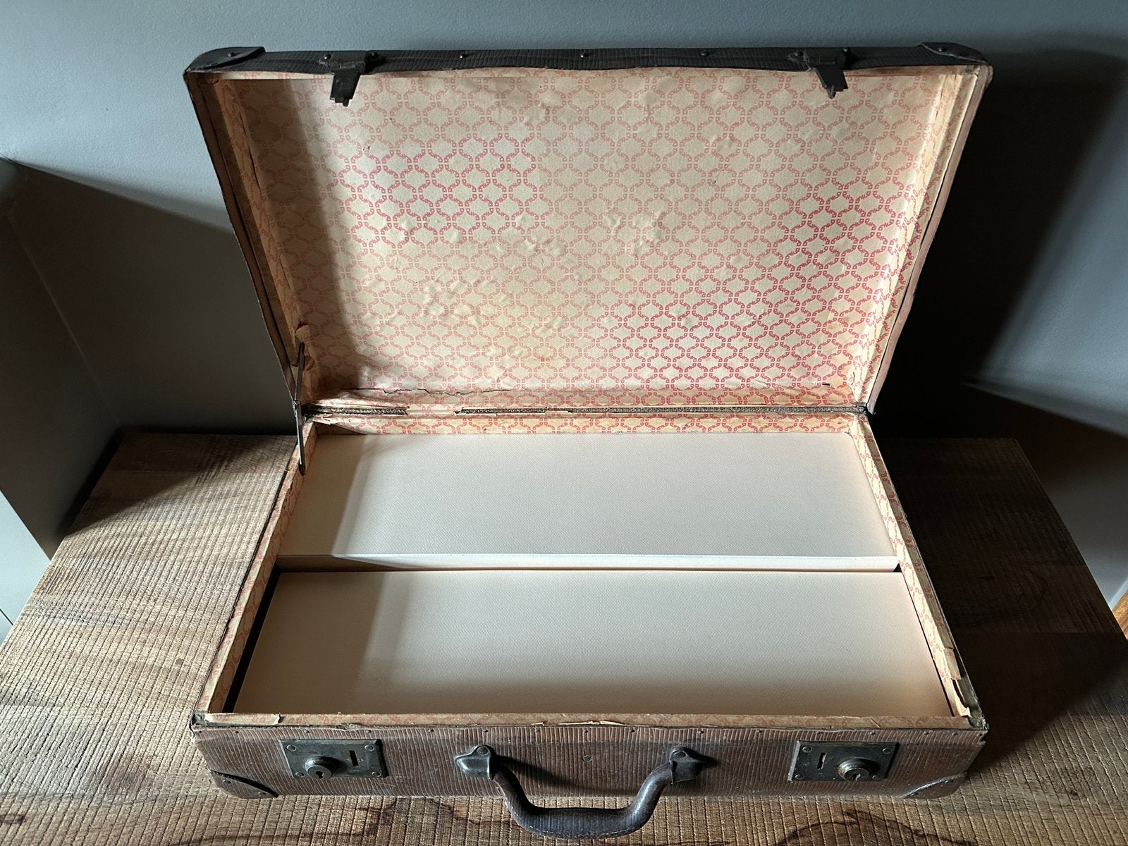 Belle valise ancienne et authentique, Antiquités & Art, Curiosités & Brocante, Enlèvement