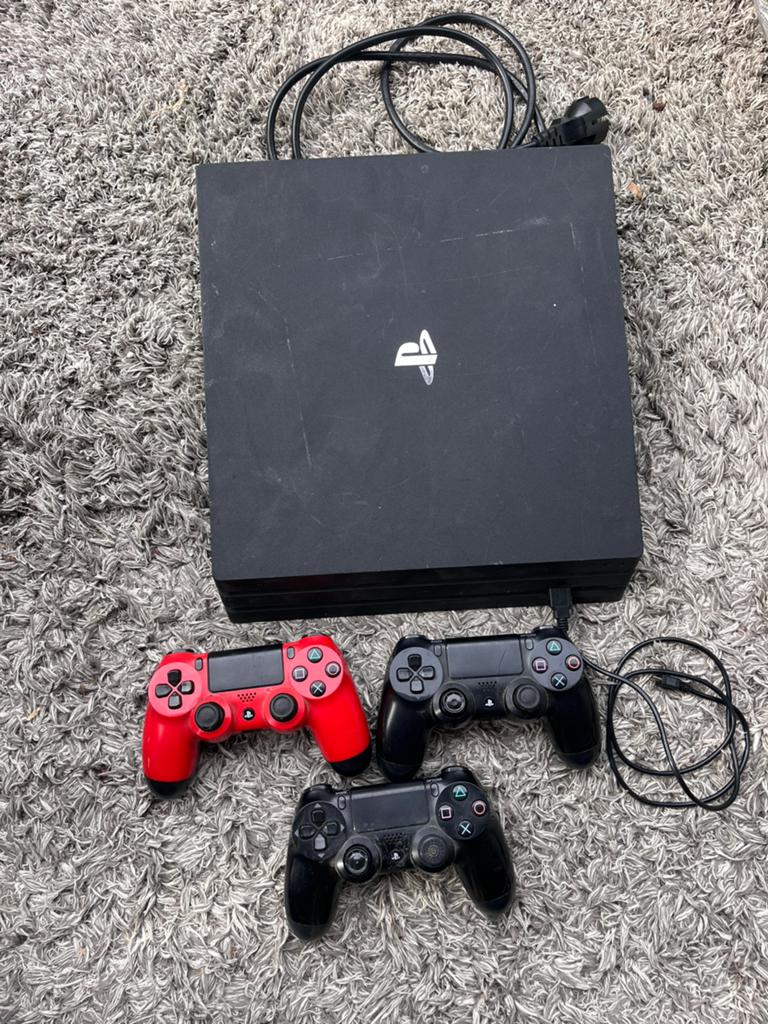 Ps4 pro 1tb, Ophalen, Gebruikt, 1 TB, Pro