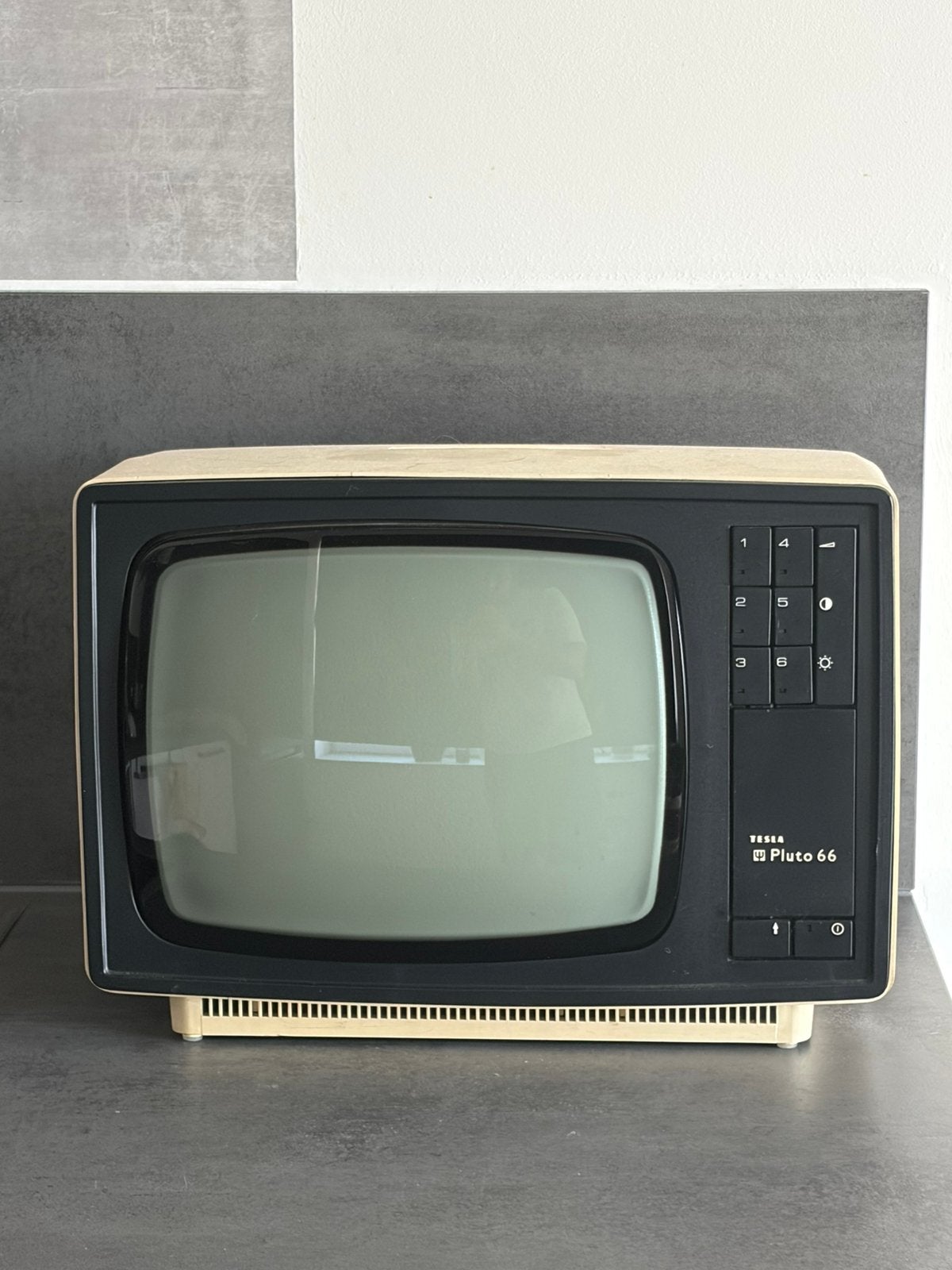 Télévision Tesla Pluto 66 vintage rétro, Enlèvement, Comme neuf
