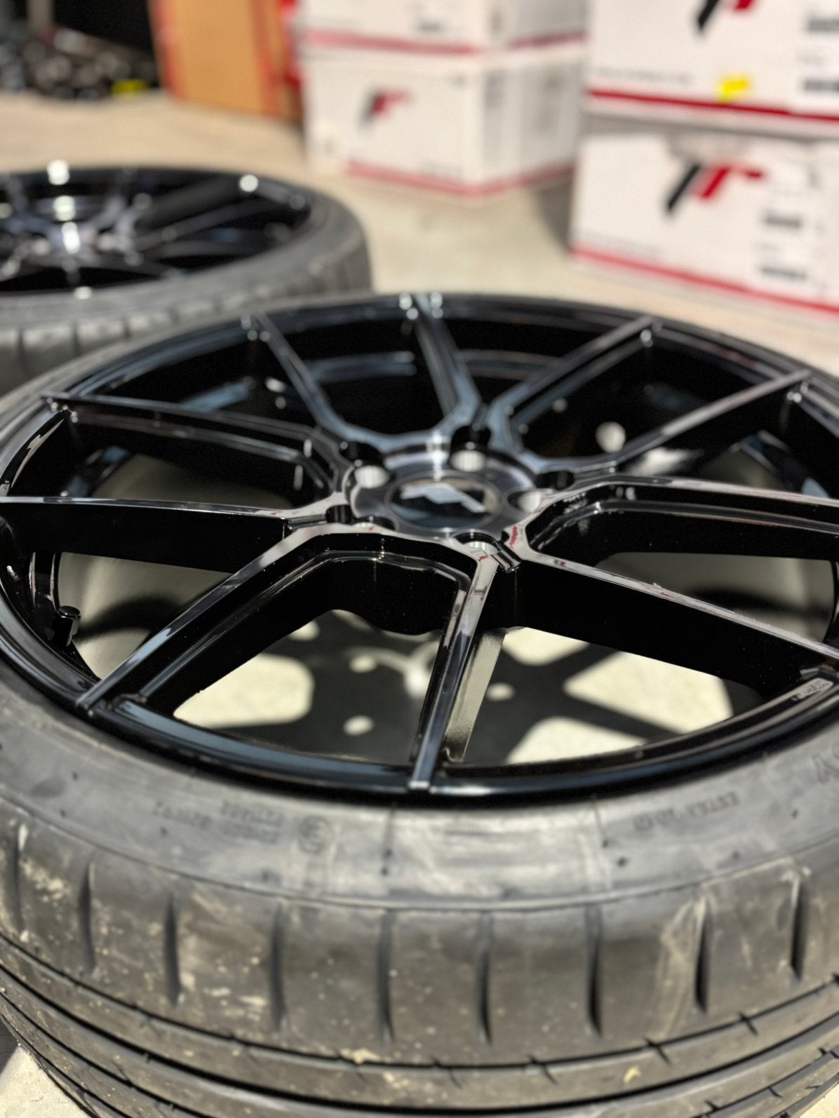 19” japan racing jr30 gloss black/machined face, Enlèvement