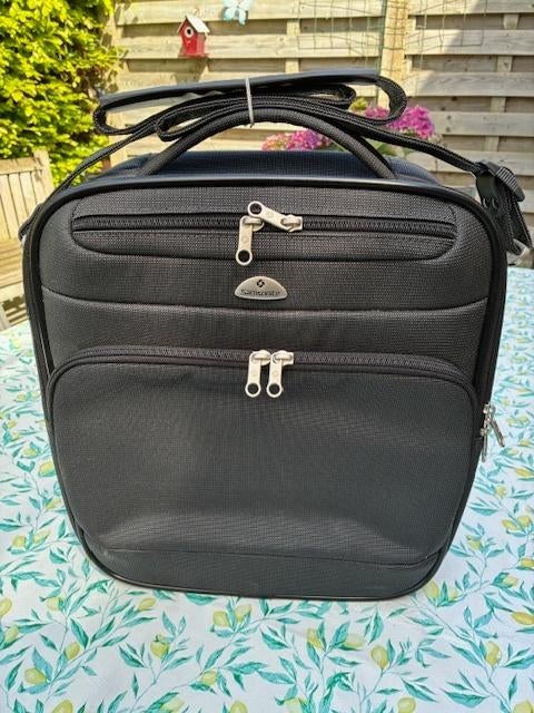 Schoudertas Samsonite - NIEUW, Handtassen en Accessoires, Tassen | Schoudertassen, Nieuw, Overige merken, Zwart, Ophalen of Verzenden