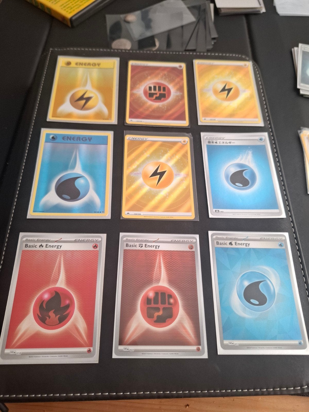 Lot de 17 cartes Pokémon Energy — Crown Zenith, XY Evoluti, Enlèvement ou Envoi