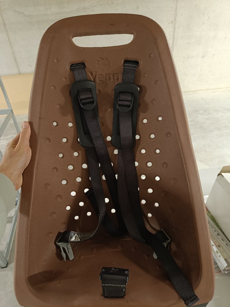 Thule yepp maxi bruin fietsstoeltje, Fietsen en Brommers, Ophalen, Achterzitje, Thule Yepp, Gebruikt