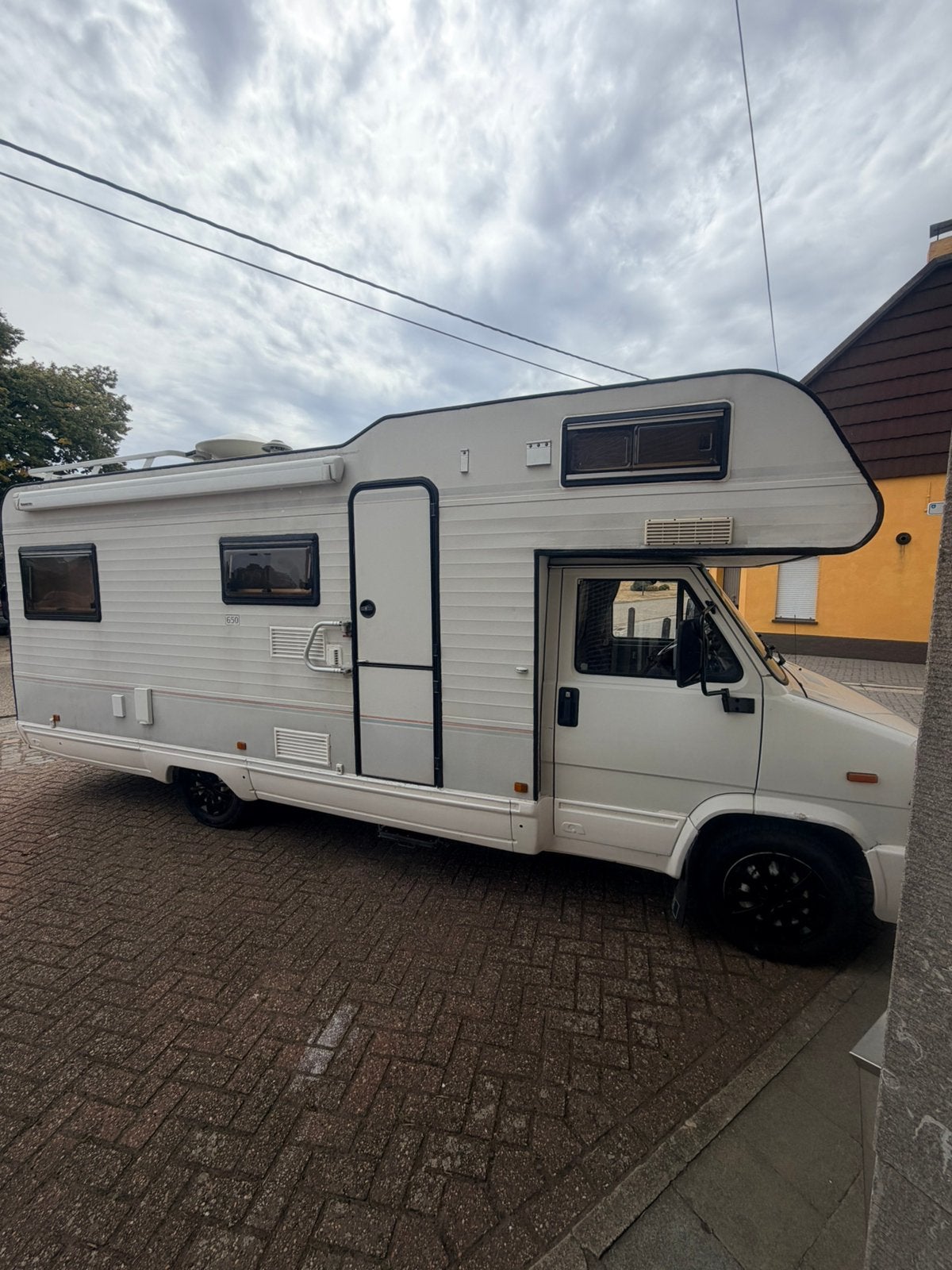 Peugot j5 adria 2.5 TD, Caravans en Kamperen, Stacaravans, Tot en met 6
