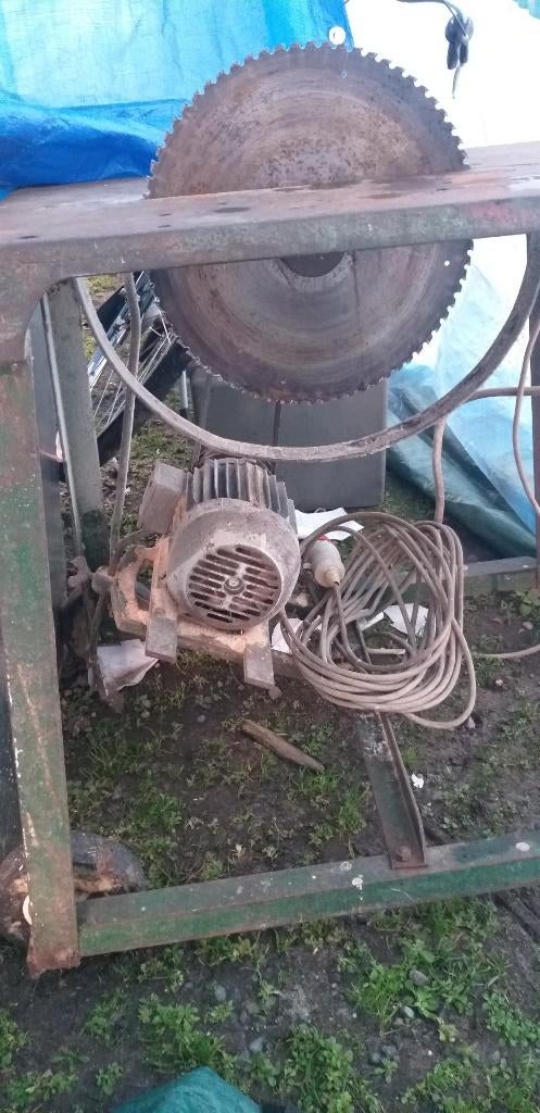 hout tafel zaagmachine 380v, Doe-het-zelf en Bouw, Ophalen, Gebruikt, Cirkelzaag, 600 tot 1200 watt