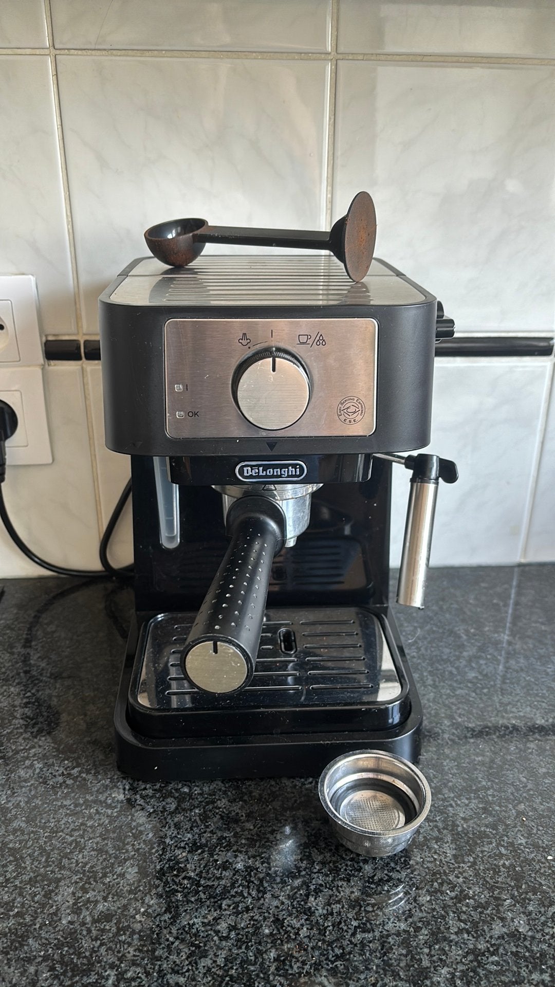 Pompdruk espressomachine De'Longhi Stilosa EC260.BK, Elektronische apparatuur, Koffiezetapparaten, Stoompijpje, Gebruikt, Espresso apparaat