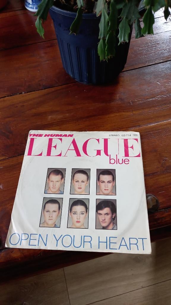 Vinyl (45t) the human league "blue", Cd's en Dvd's, Ophalen, 1980 - 1989, Gebruikt