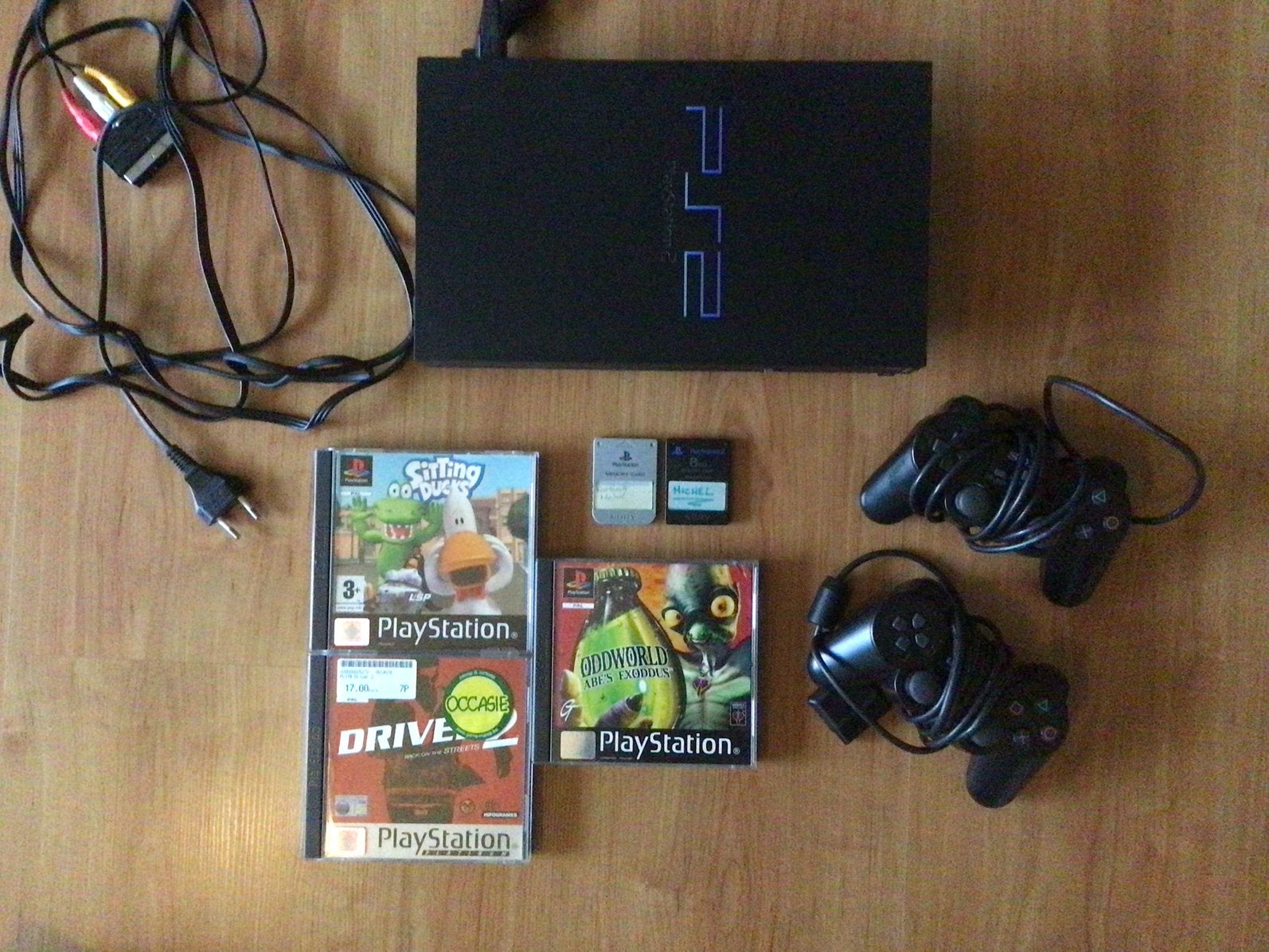 Playstation 2 + driver , oddworld , 2 dualschock, Games en Spelcomputers, Ophalen of Verzenden, Gebruikt, Met 2 controllers, Met games