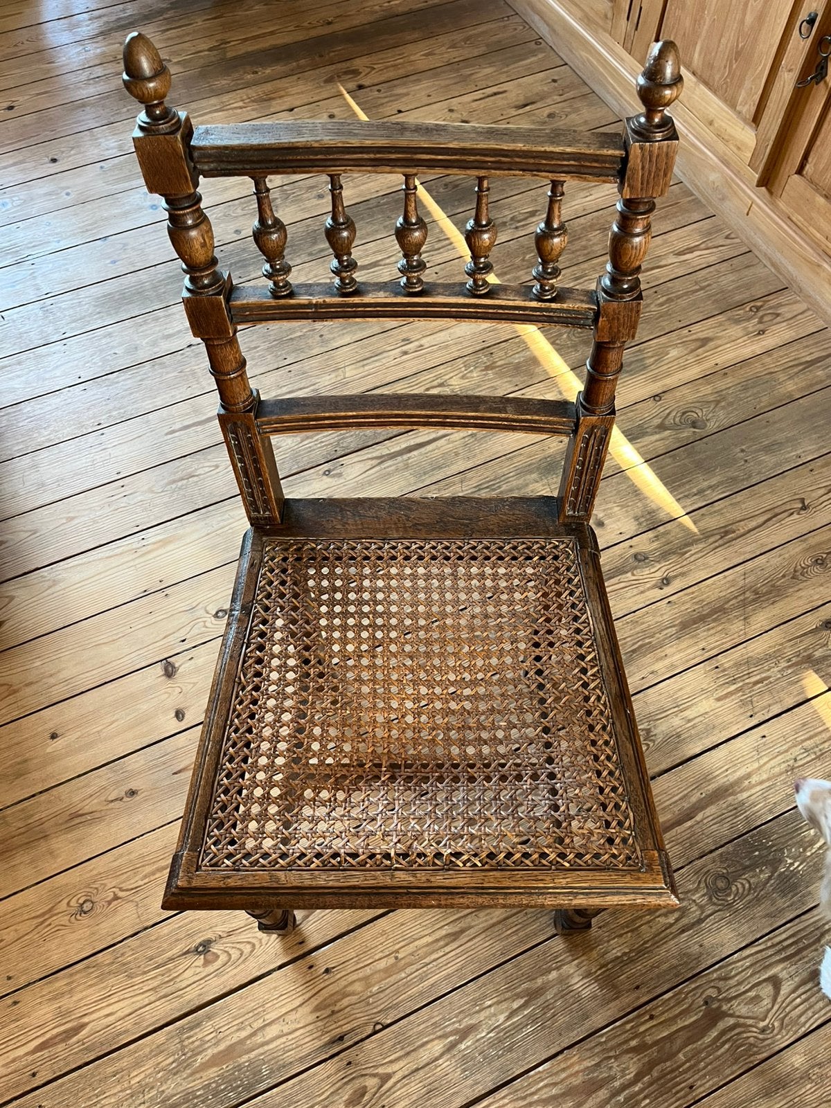 Chaise en bois et assise en cannage - style Henri II, Enlèvement