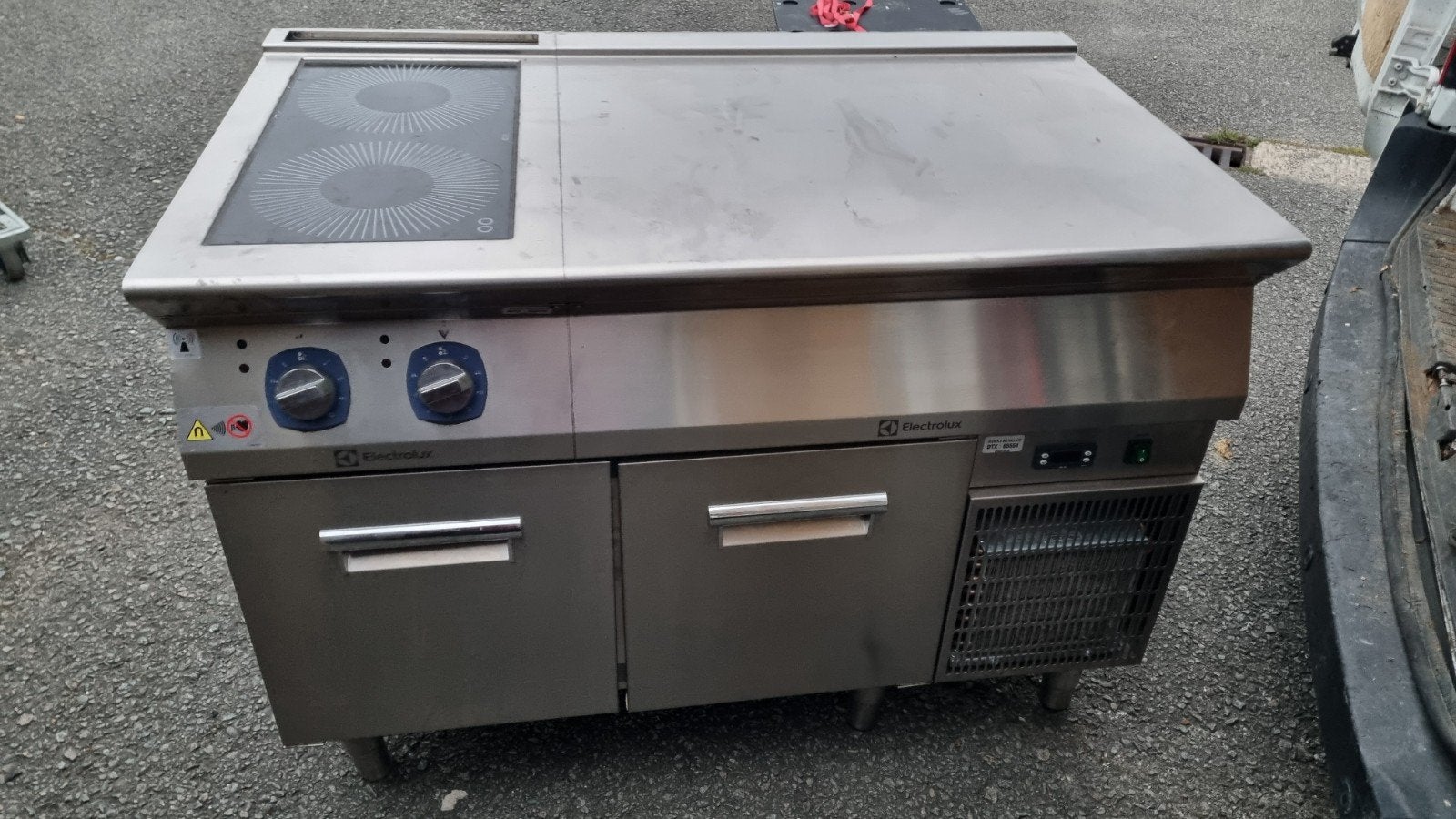 horeca Meuble bas réfrigéré 2 portes + Plaque à induction, Enlèvement ou Envoi