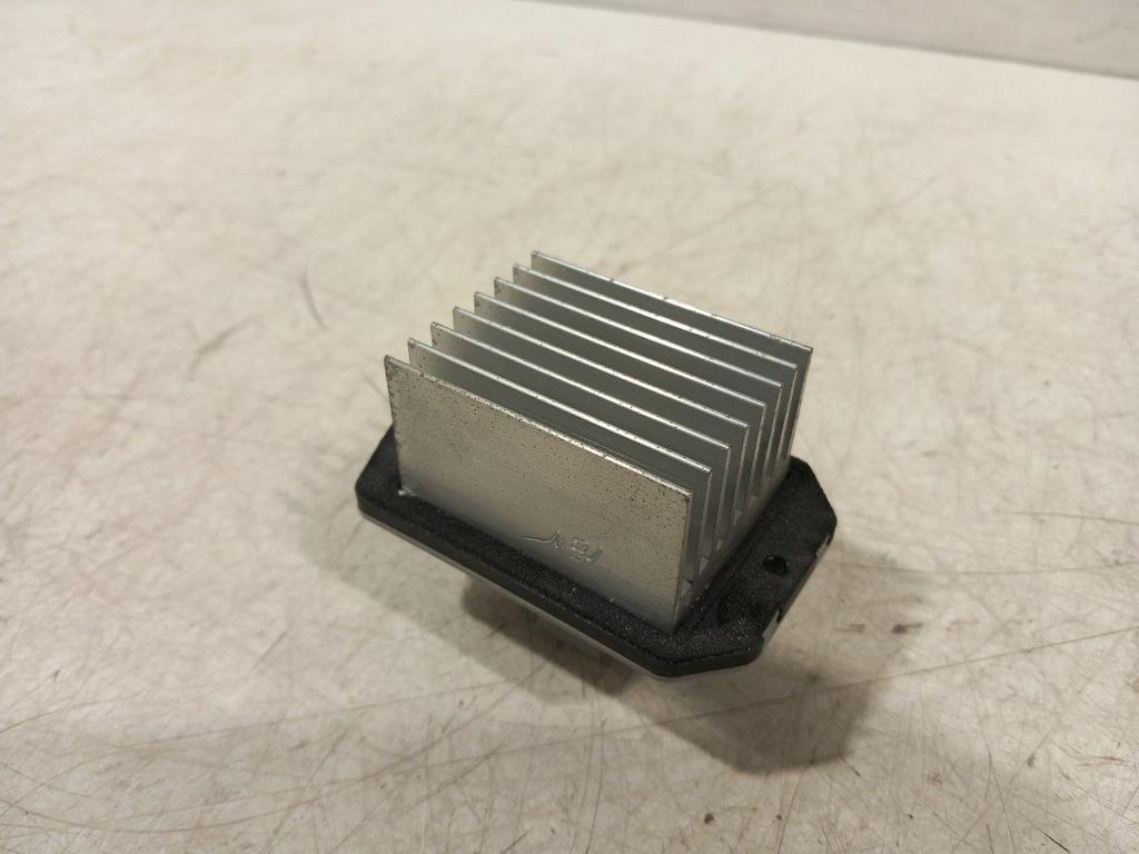 Kachelweerstand Land Rover Discovery, Onderdelen@venauto.nl, Van der Ven Autorecycling B.V., Ettenseweg 76, 4706 PB Roosendaal, The Netherlands