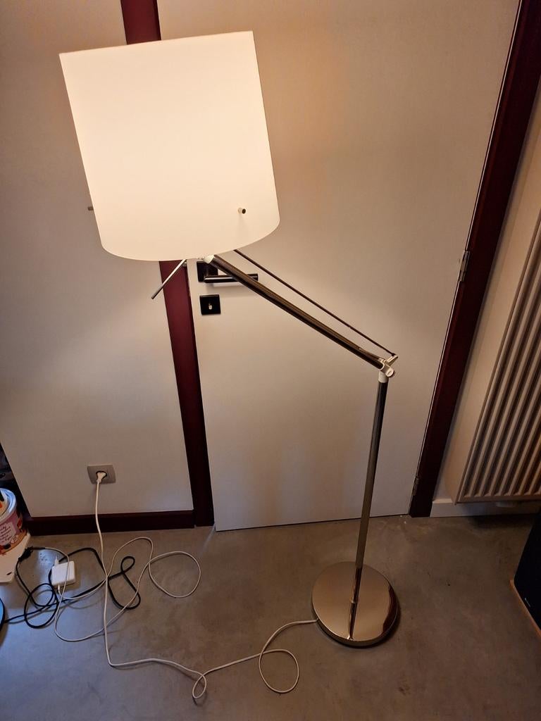 Staande lamp ikea, Enlèvement