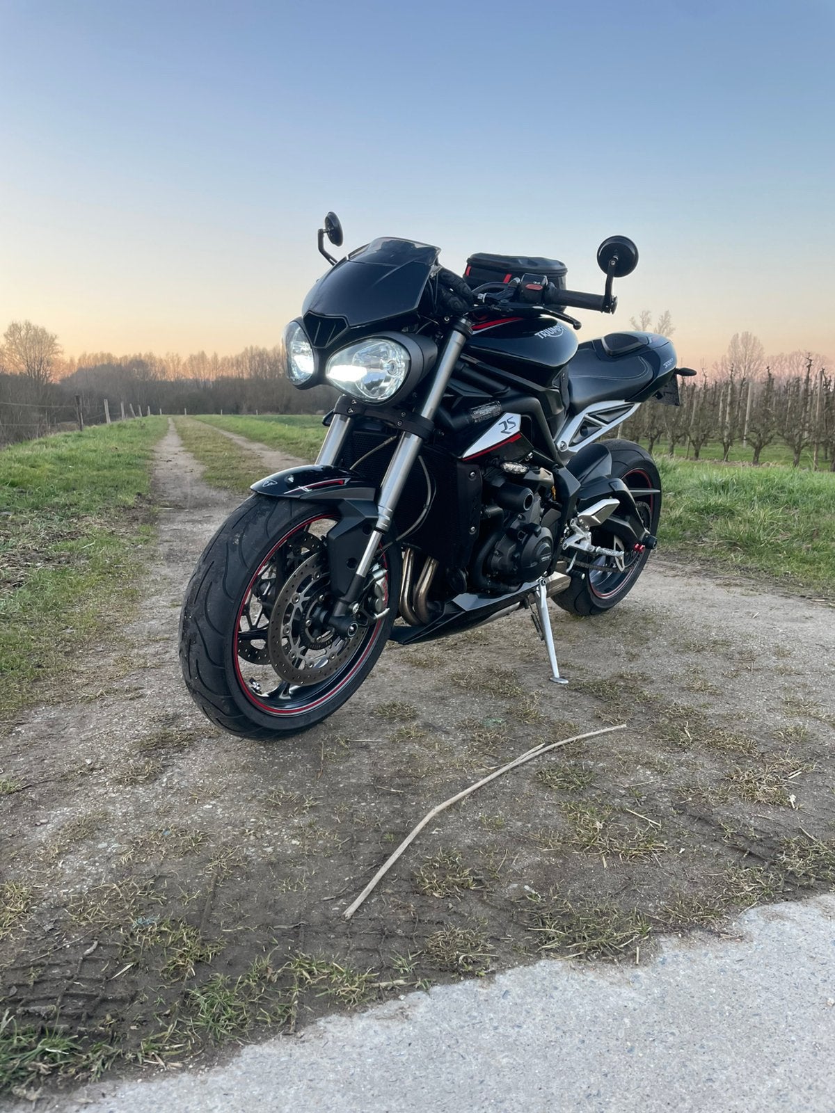 Triumph street triple 765 rs, Motoren, Motorrijbewijs A, Handvatverwarming, Gebruikt, 3 cilinders