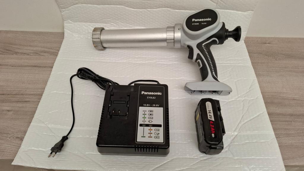 Panasonic EY3640 Pistolet d’injection sans fil comme neuf, Enlèvement