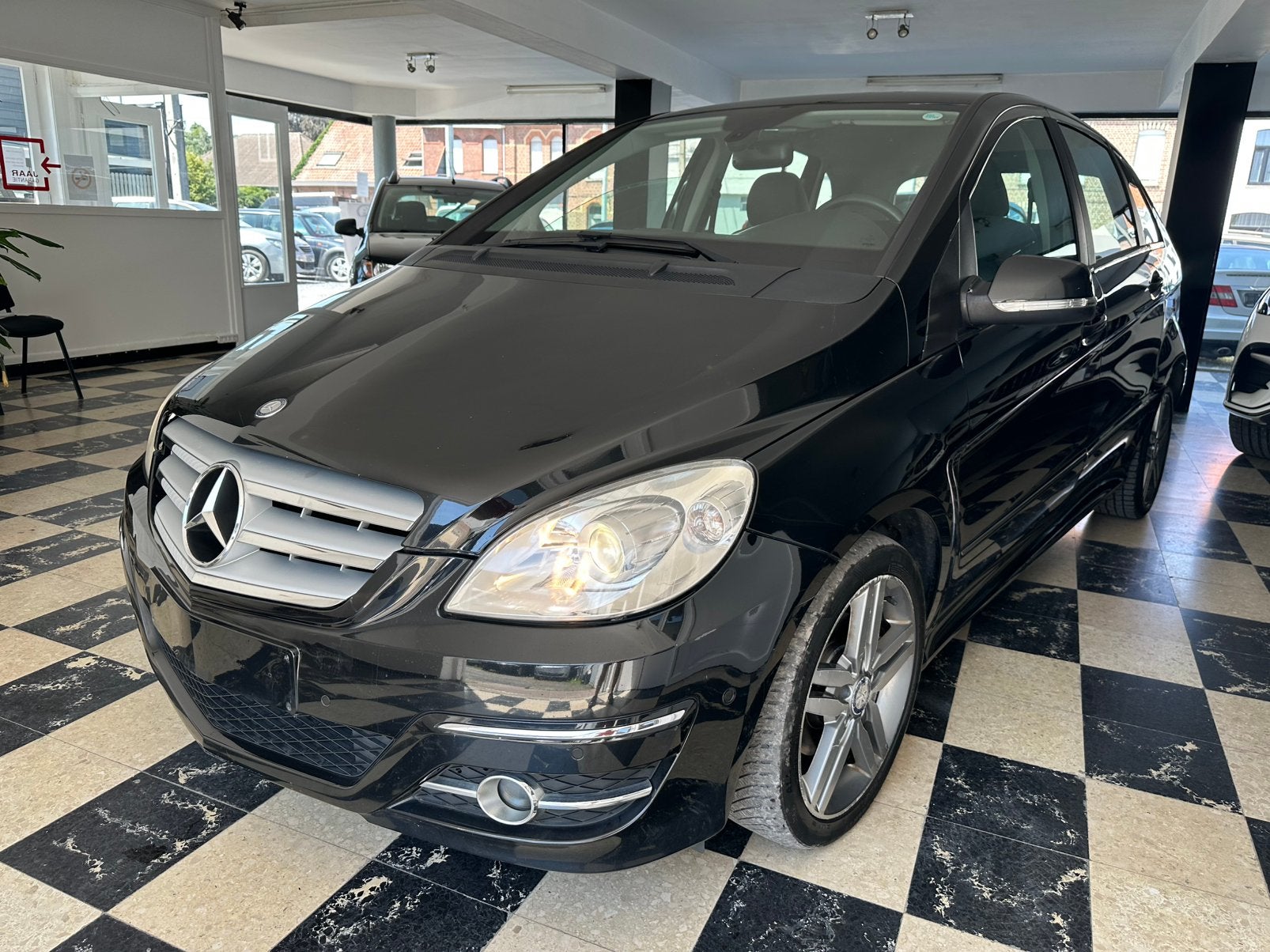 Mercedes-Benz B 180 CDI Essential, Autos, Euro 5, Achat, 139 g/km, Entreprise