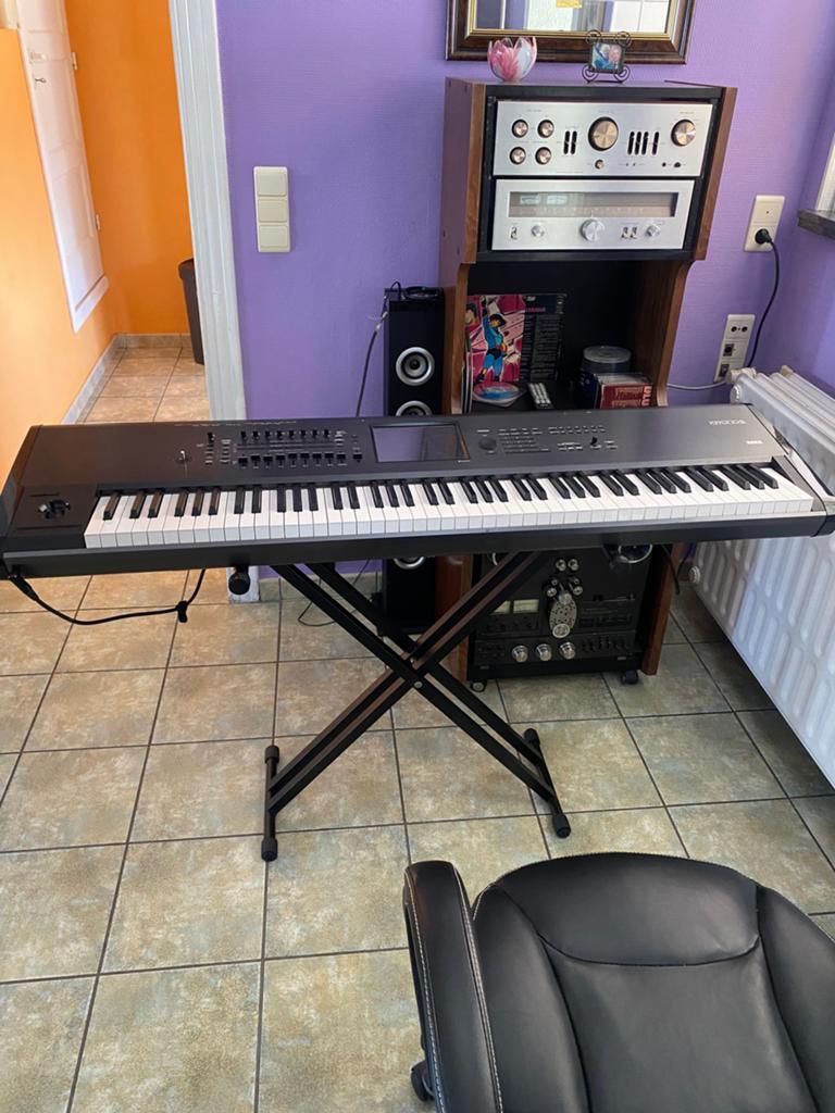 Clavier, Muziek en Instrumenten, Keyboards, Ophalen, Zo goed als nieuw