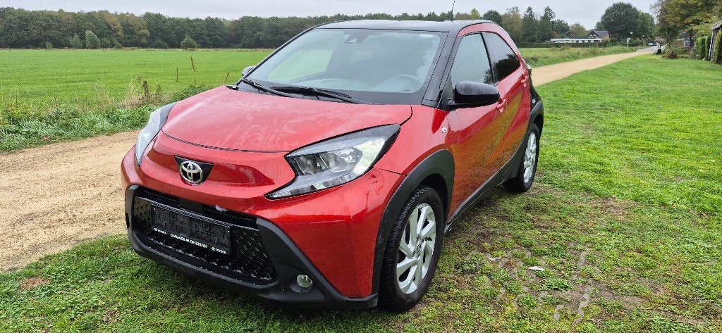 toyota aygo x bj 2022 km 92d AUB ADV LEZEN, Auto's, Voorwielaandrijving, 4 zetels, Euro 6, 5 deurs