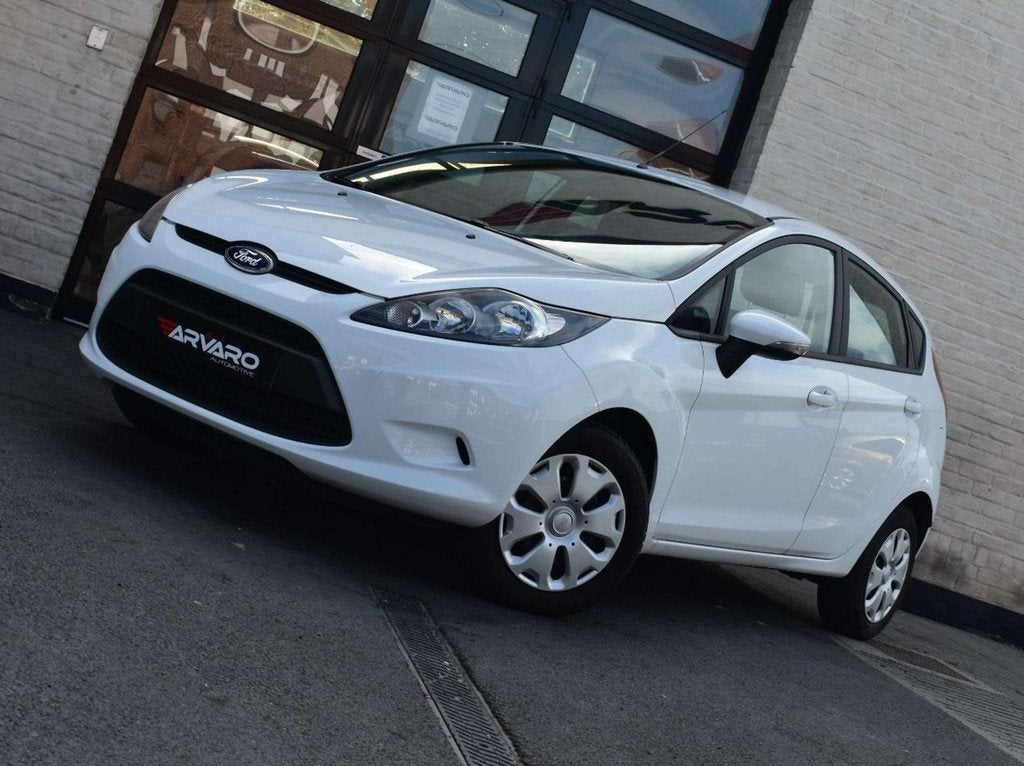Ford Fiesta 1.25i Titanium / Airco / Verw Zetels / Topstaat, Auto's, Voorwielaandrijving, Euro 5, Gebruikt, 4 cilinders
