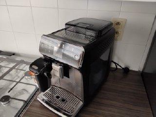 Cafetière Philips Latego série 5500., Electroménager, Réservoir d'eau amovible, Café en grains, Comme neuf, Enlèvement