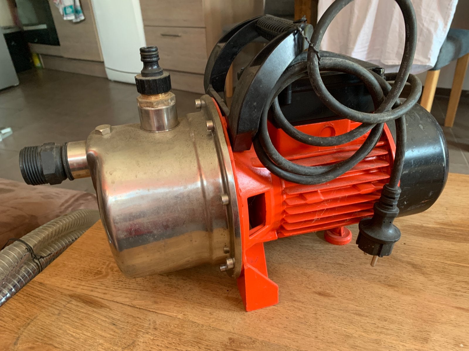 Pompe à eau MPCXI1100 avec kit tuyau aspiration, Tuin en Terras, Waterpompen, Ophalen, Zo goed als nieuw