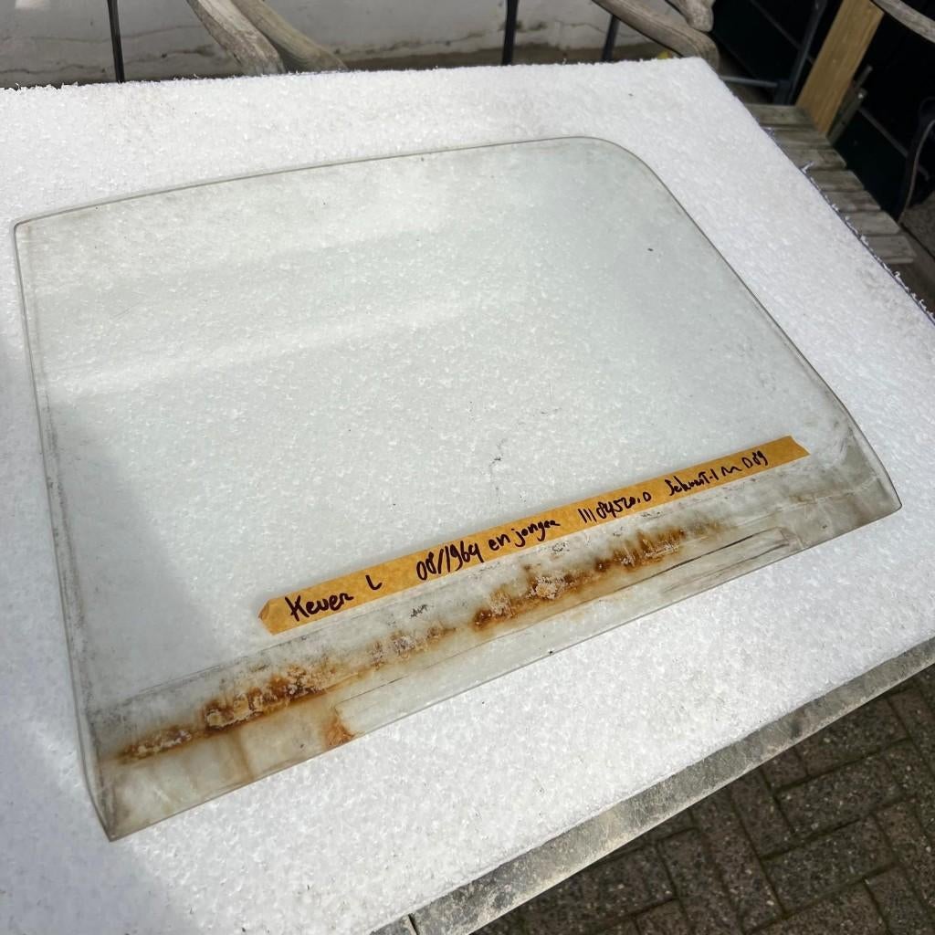 VW Kever portierraam links Sekurit 1965 en eerder, Ophalen of Verzenden, Gebruikt
