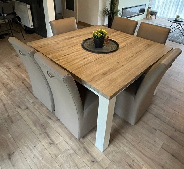 vierkante tafel 135x135cm, Ophalen, Zo goed als nieuw