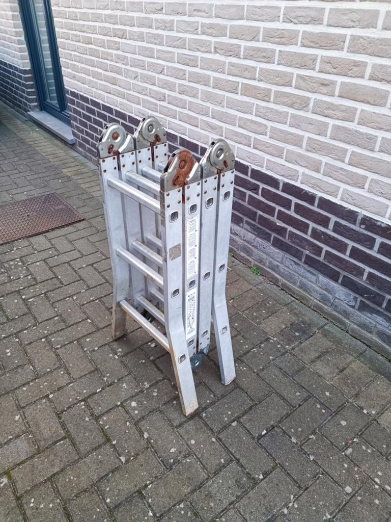 Échelle en aluminium, Bricolage & Construction, Enlèvement, Échelle
