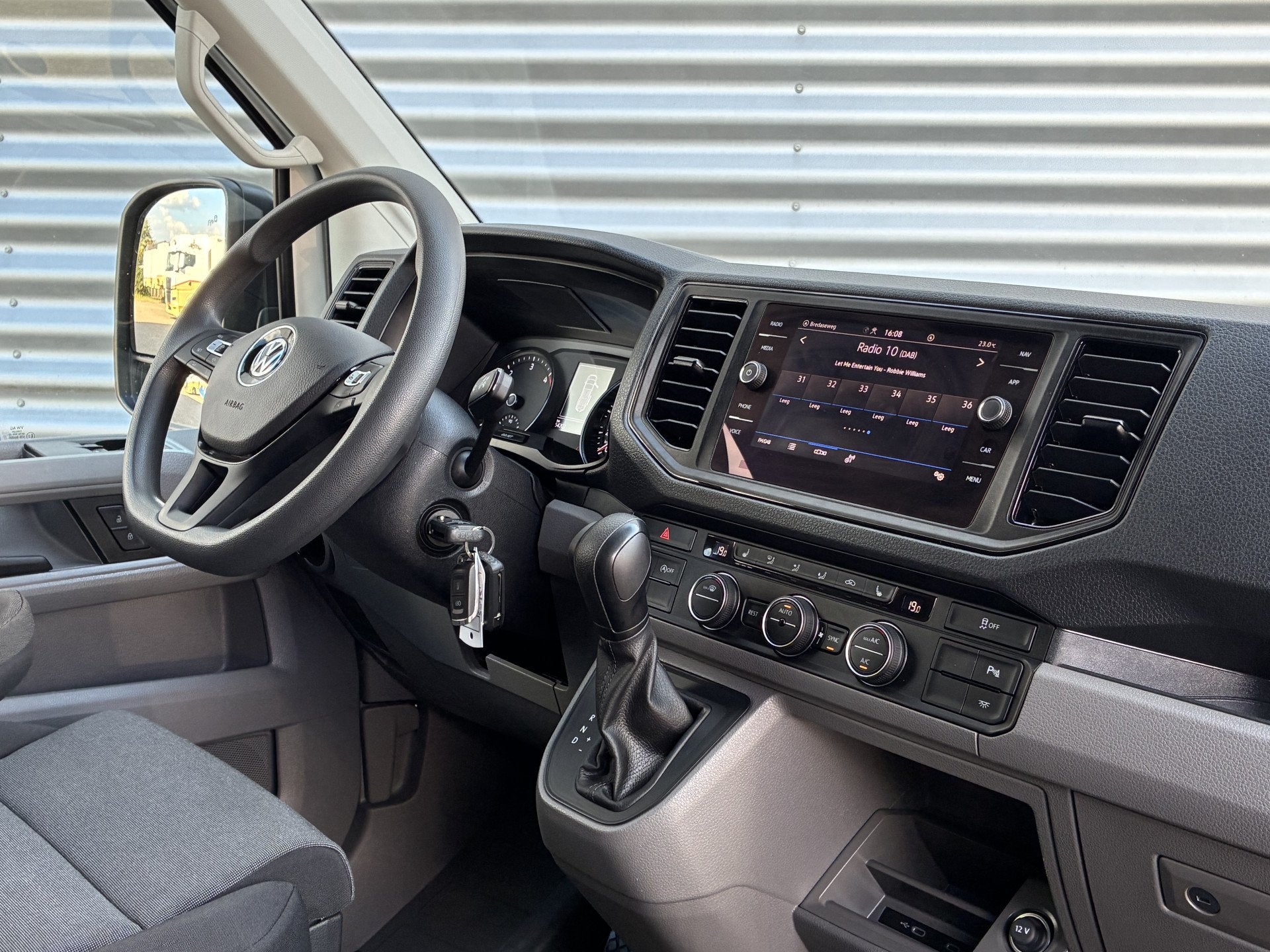 Volkswagen Crafter 35 2.0 TDI L3H2 Automaat LED Standkachel, Autos, Achat, Entreprise, 3000 kg, 5 portes