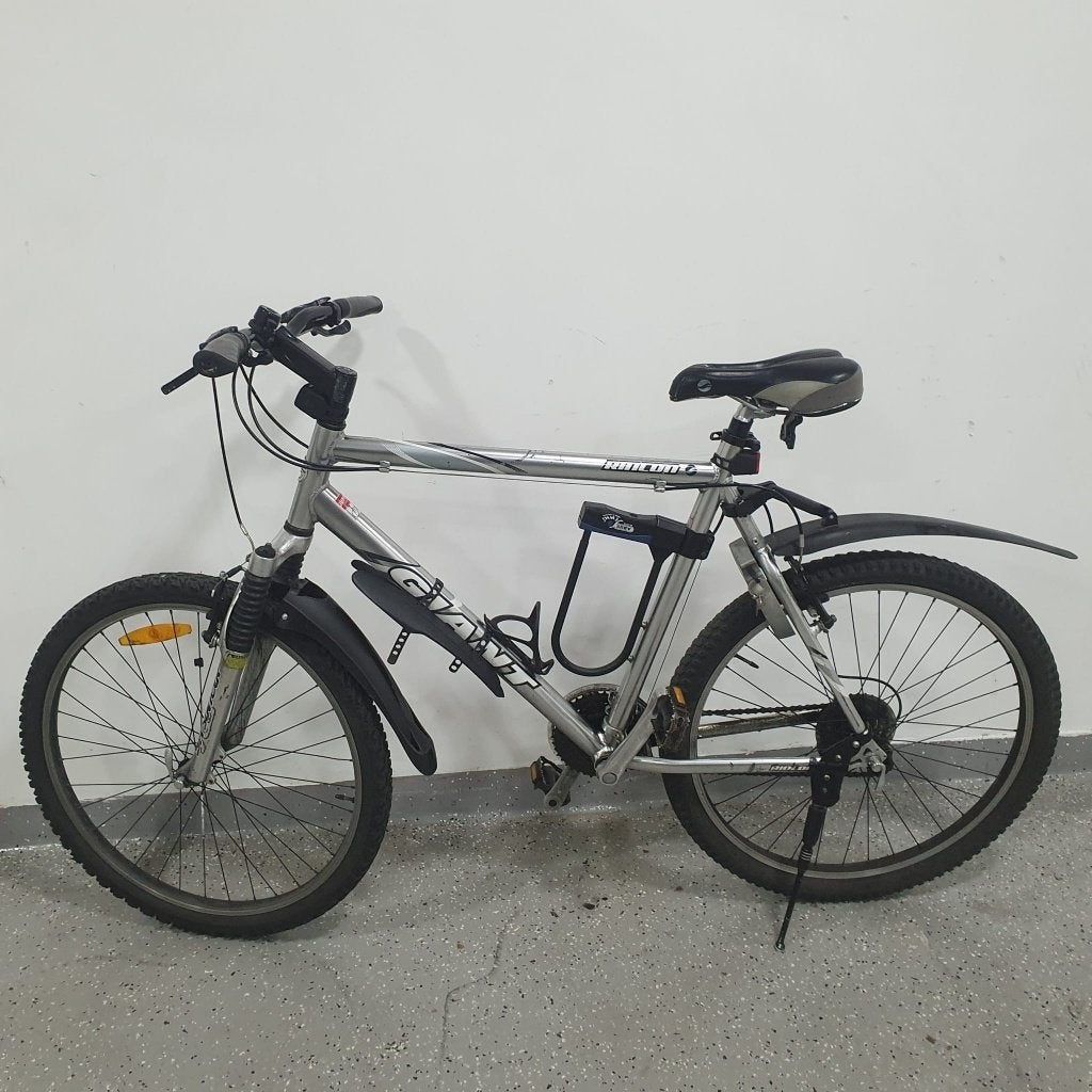 Vélo de montagne Giant 26 pouces - Gris argenté - En bon éta, 26 pouces, Enlèvement ou Envoi, Frein à disque, Suspension