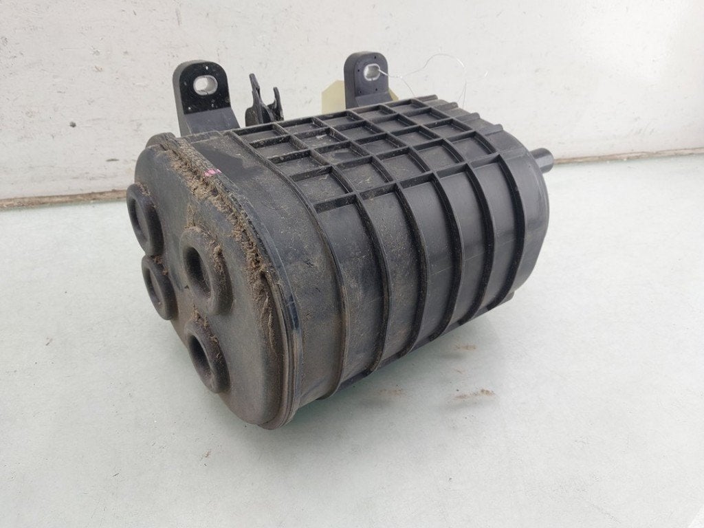FILTRE A CHARBON BMW X5 (G05) (|7486244|16137486244|), Utilisé, BMW, Petuelring 130
80809  München, DE, Bayerische Motoren Werke AG
