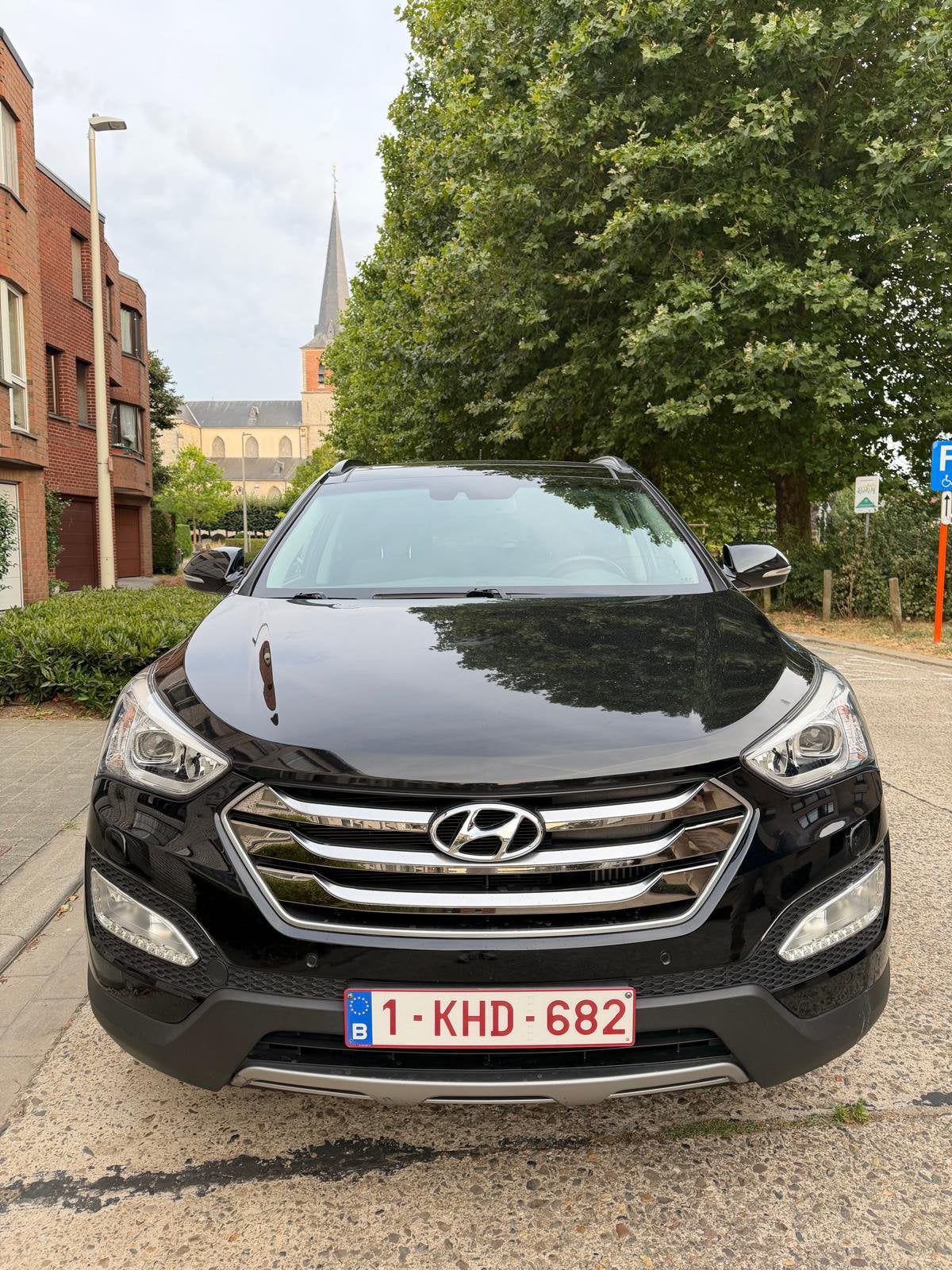 Hyundai SANTA FE 2.2 CRDi 4 roues motrices PANO, Autos, Cuir, Euro 5, Entretenue par le concessionnaire, Noir