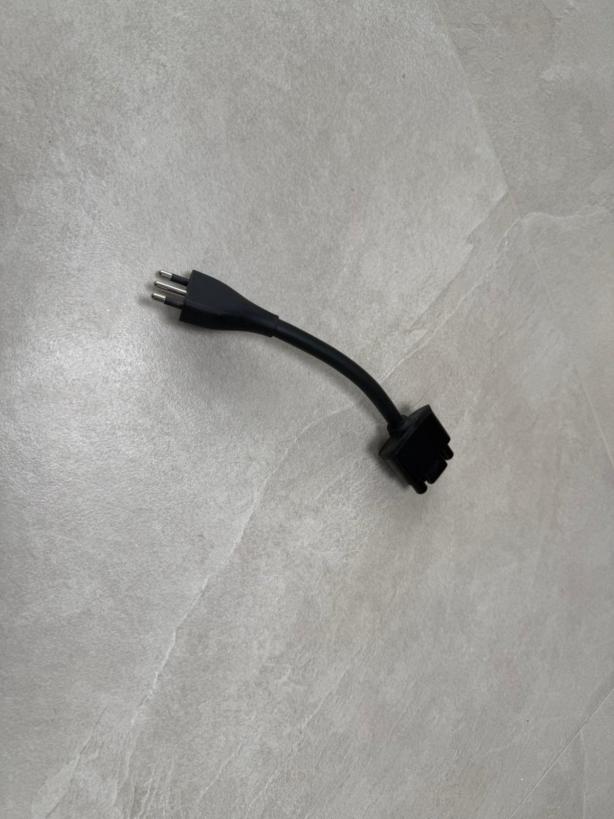 Tesla adapter voor Italië, Autos : Pièces & Accessoires, Électronique & Câbles, Enlèvement