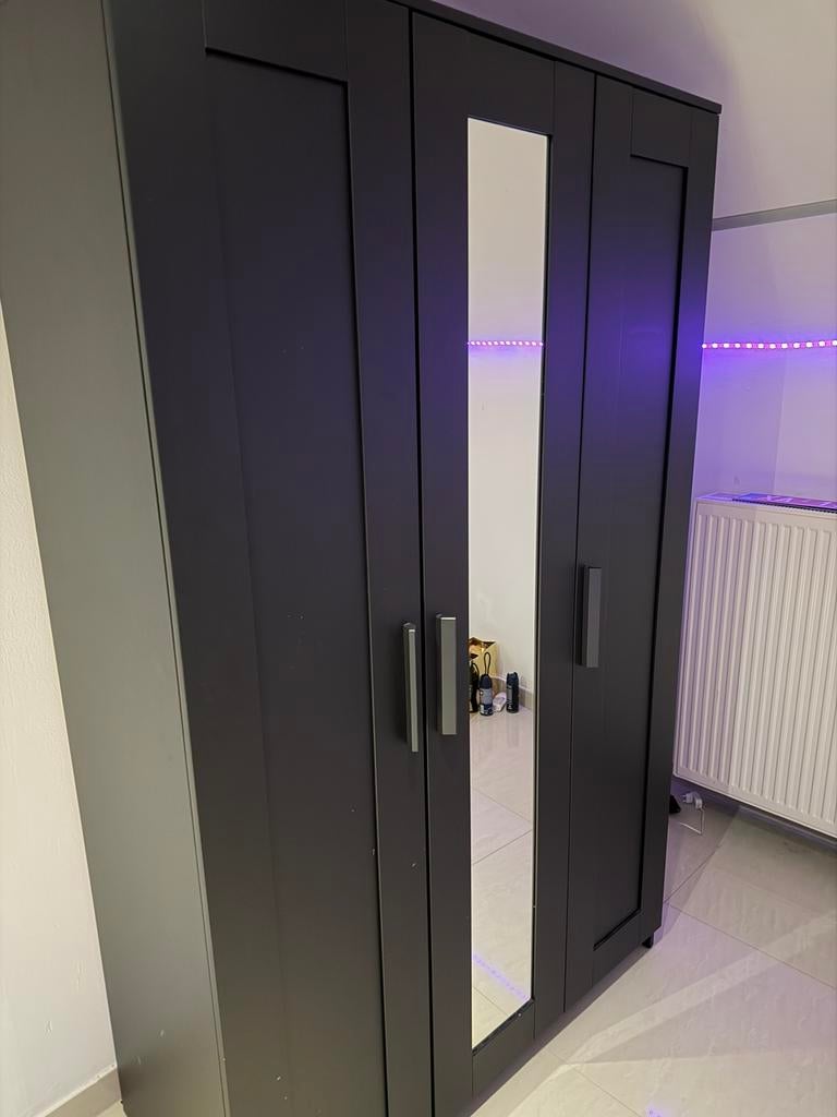 ikea kleer kast met spiegel, Huis en Inrichting, Ophalen, Met deur(en), 100 tot 150 cm, Zo goed als nieuw