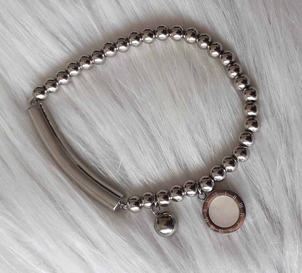 Kralenarmband zilver met parelmoer bedel, Met bedels of kralen, Staal, Nieuw, Ophalen of Verzenden