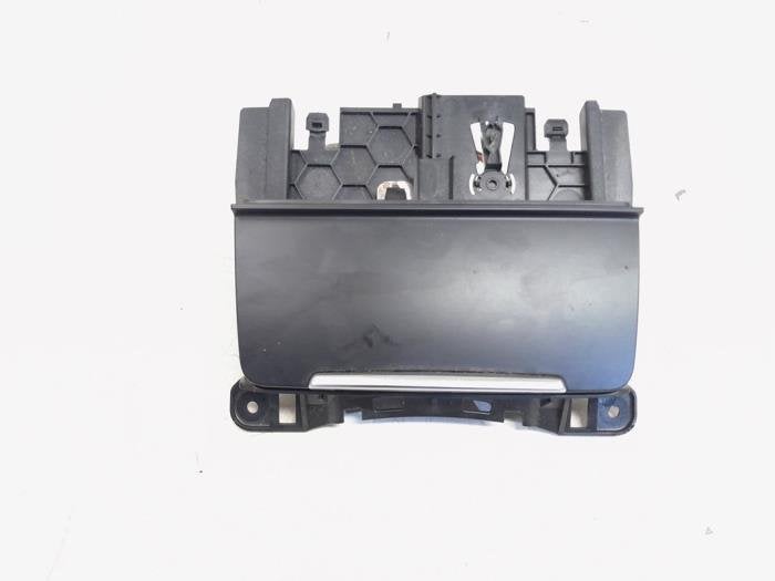 Asbak voor van een Audi A4, Gebruikt, -, -, -