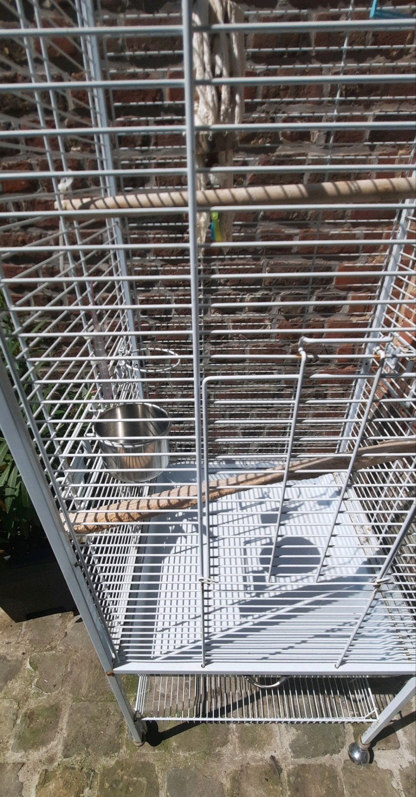 Grande cage à oiseaux pour grandes perruches ou petits perro, Animaux & Accessoires, Oiseaux | Cages & Volières, Enlèvement, Comme neuf