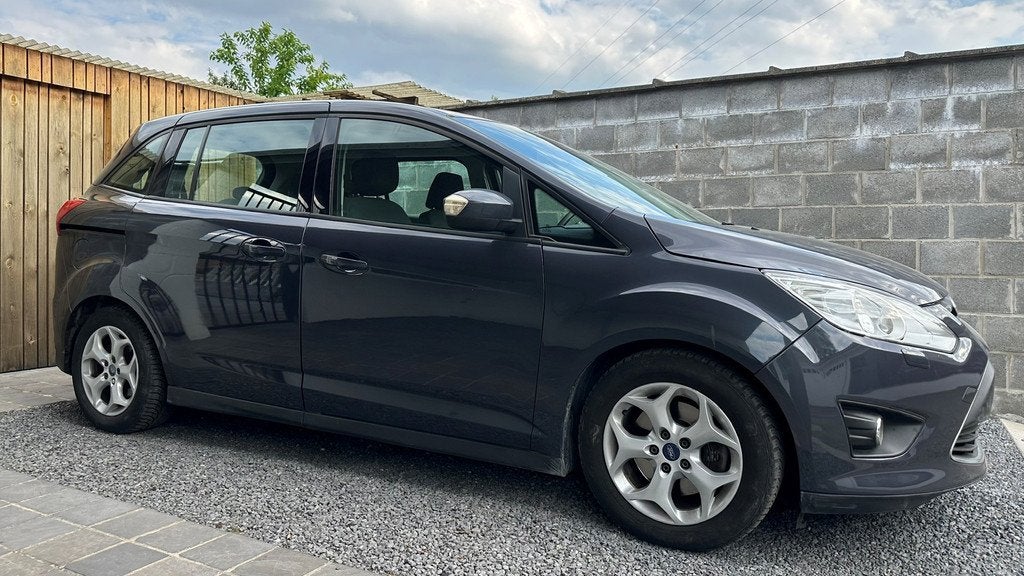 Ford Grand C-MAX 1.6 TDCi Champions Edition 7Zit Navigatie B, Auto's, Voorwielaandrijving, Euro 5, Gebruikt, 4 cilinders