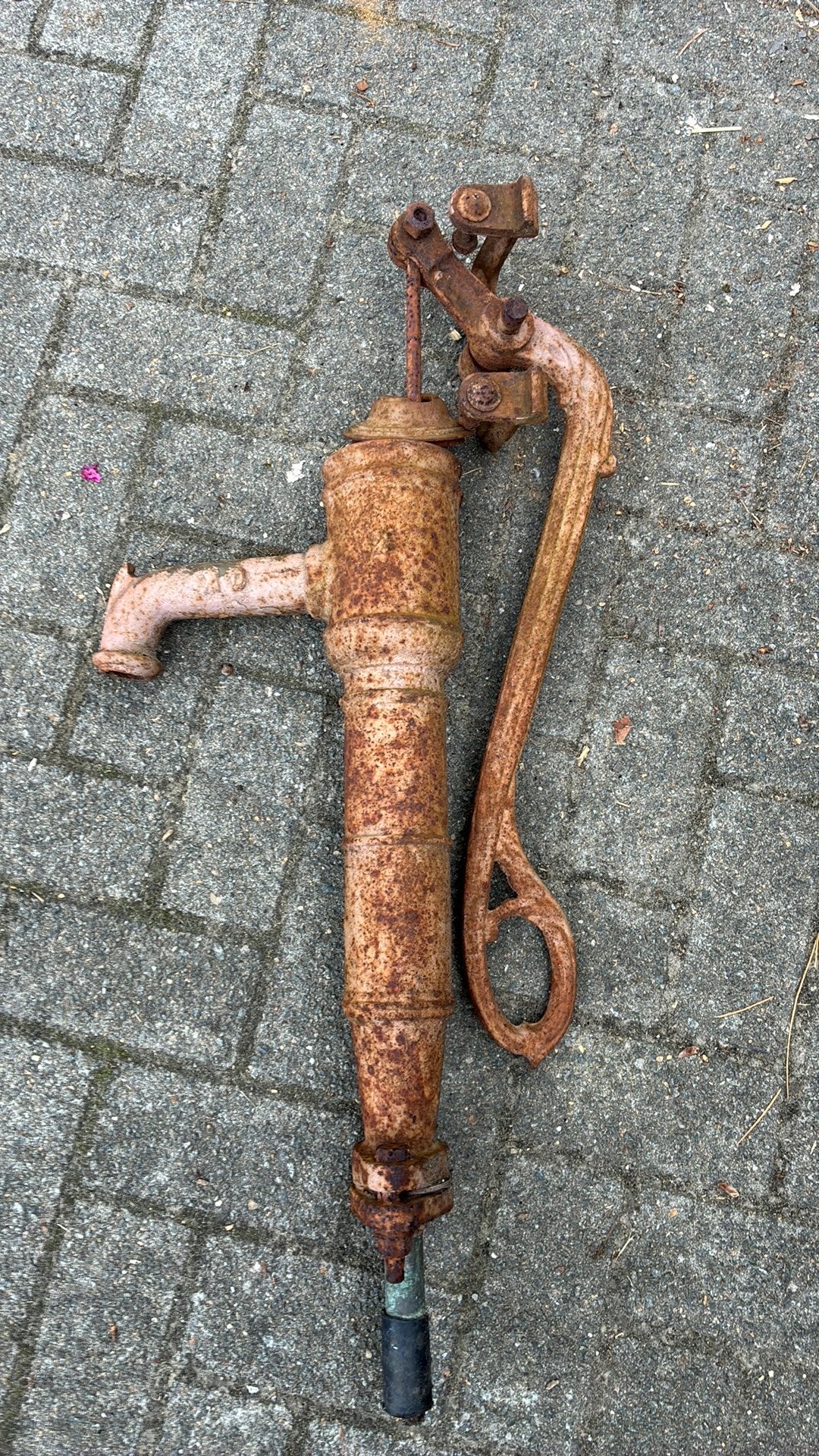 Oude  pomp, Antiek en Kunst, Ophalen