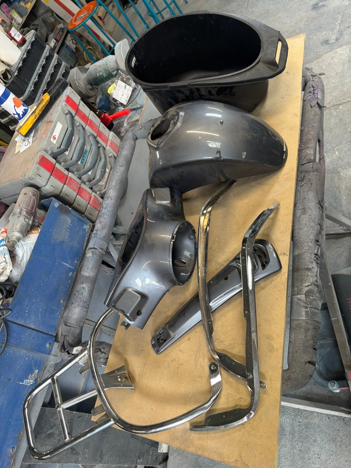 Piaggio Vespa Primavera - Carroserie Onderdelen., Ophalen, Piaggio