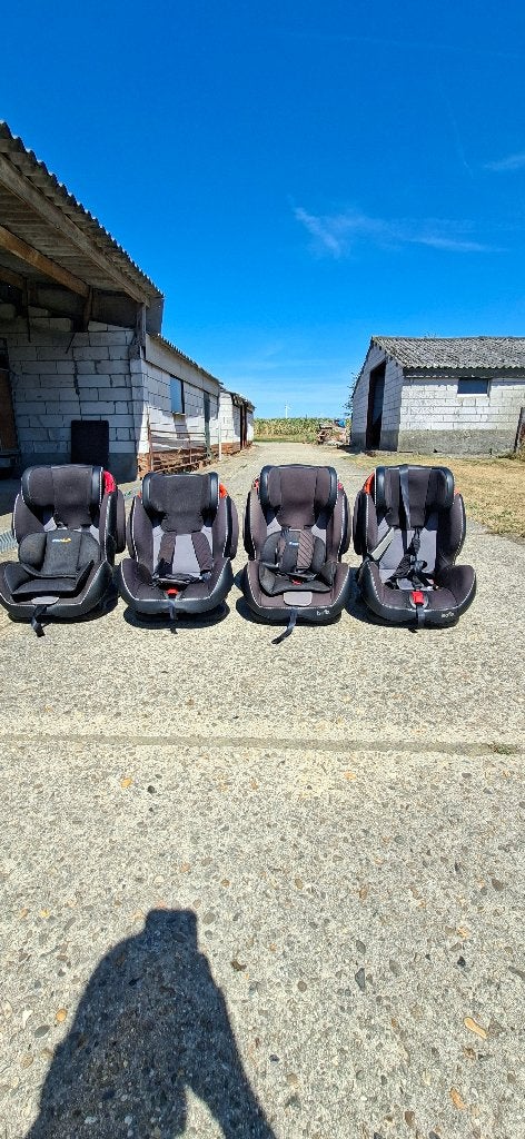 ISOfix kinderstoel, Autogordel of Isofix, Gebruikt, 22 t/m 36 kg, Slaapstand