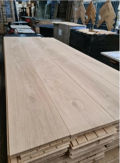 LARGEUR UNIQUE ! PARQUET EN CHÊNE FRANÇAIS MASSIF XXL 24 CM, Enlèvement