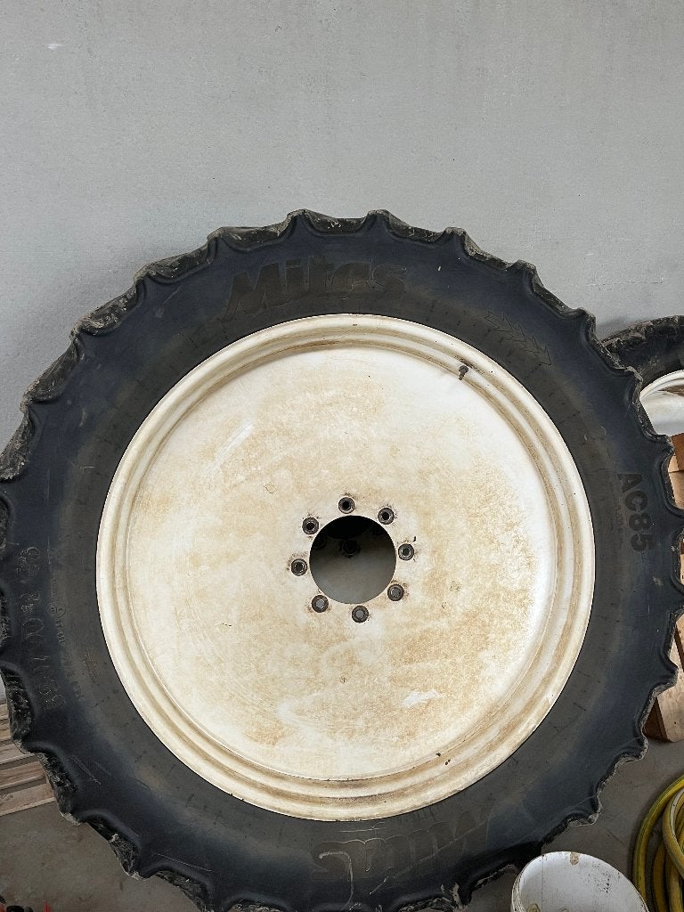 4 Tractorbanden + velgen, Enlèvement