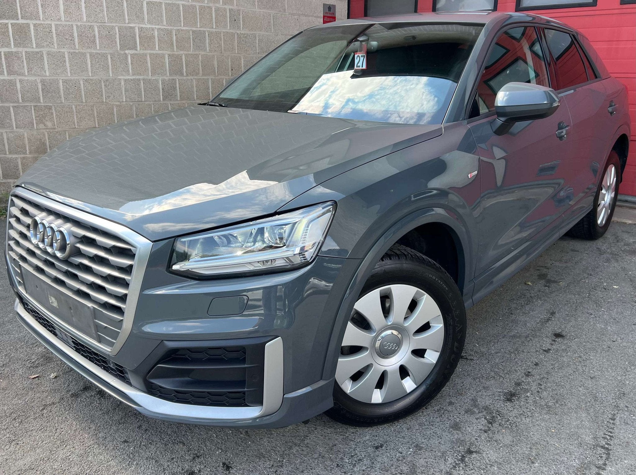 Audi Q2 30 TDi Design + NAVI + CUIR + CAR-PASS (bj 2020), Auto's, Gebruikt, 4 cilinders, 116 pk, Leder